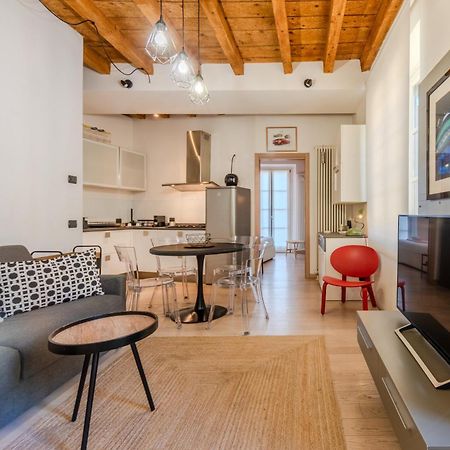 밀라노 Crocetta Modern Flat 아파트 외부 사진